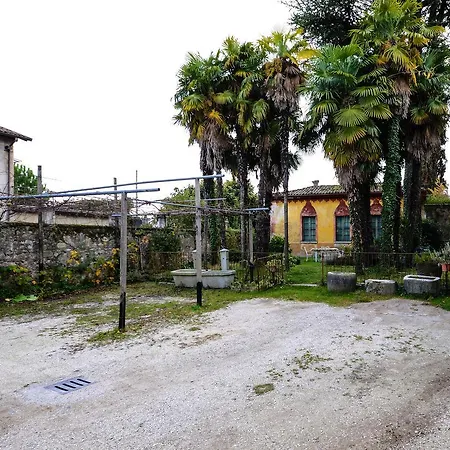 Farmhouse Monteacuto * Raffa